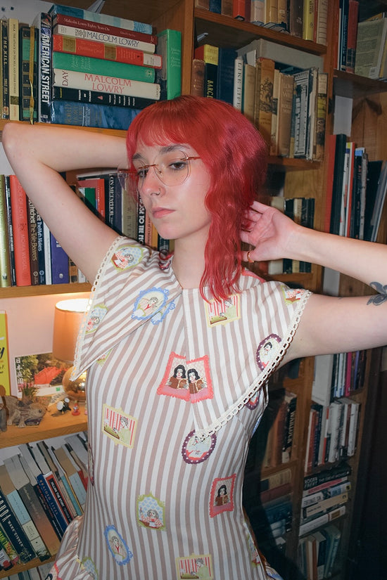 Cuello Carlotta